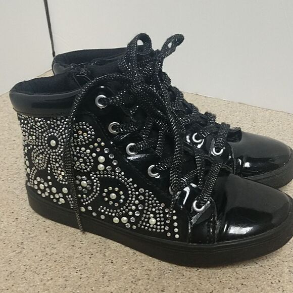 👍 Black Bling High Tops Size 2.   S1 - Picture 1 of 4